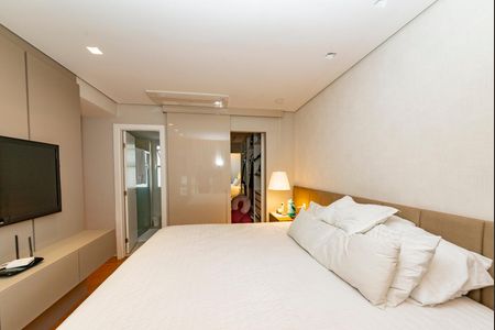 Apartamento à venda com 125m², 3 quartos e 3 vagas Apartamento à venda com 125m², 3 quartos e 3 vagasSuíte 1