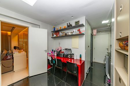Apartamento à venda com 125m², 3 quartos e 3 vagas Apartamento à venda com 125m², 3 quartos e 3 vagasCozinha
