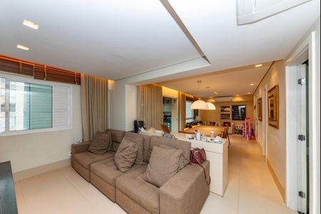 Apartamento à venda com 125m², 3 quartos e 3 vagas Apartamento à venda com 125m², 3 quartos e 3 vagasSala