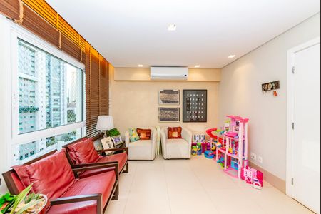 Apartamento à venda com 125m², 3 quartos e 3 vagas Apartamento à venda com 125m², 3 quartos e 3 vagasSala