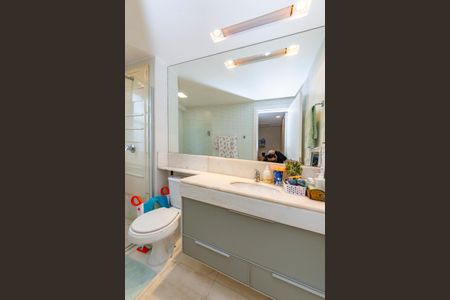 Apartamento à venda com 125m², 3 quartos e 3 vagas Apartamento à venda com 125m², 3 quartos e 3 vagasBanheiro da Suíte 3