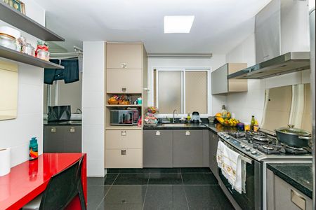 Apartamento à venda com 125m², 3 quartos e 3 vagas Apartamento à venda com 125m², 3 quartos e 3 vagasCozinha