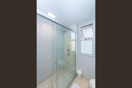 Apartamento à venda com 125m², 3 quartos e 3 vagas Apartamento à venda com 125m², 3 quartos e 3 vagasBanheiro da Suíte 1