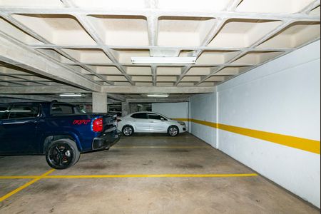 Apartamento à venda com 125m², 3 quartos e 3 vagas Apartamento à venda com 125m², 3 quartos e 3 vagasGaragem