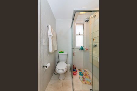 Apartamento à venda com 125m², 3 quartos e 3 vagas Apartamento à venda com 125m², 3 quartos e 3 vagasBanheiro da Suíte 2