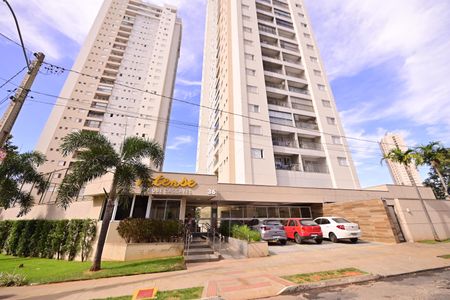 Apartamento para alugar com 69m², 2 quartos e 1 vaga Apartamento para alugar com 69m², 2 quartos e 1 vagaFachada