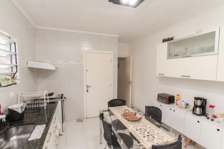Casa à venda com 141m², 3 quartos e 3 vagasCozinha