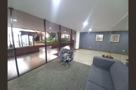Apartamento para alugar com 136m², 3 quartos e 1 vaga Apartamento para alugar com 136m², 3 quartos e 1 vagaHall social