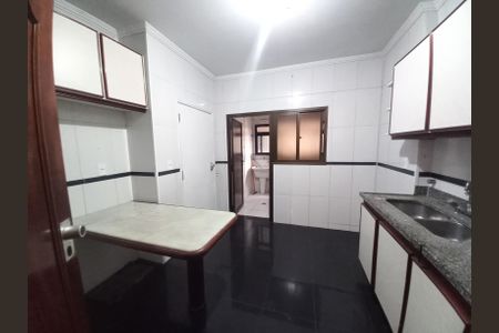 Apartamento para alugar com 136m², 3 quartos e 1 vaga Apartamento para alugar com 136m², 3 quartos e 1 vagaCozinha