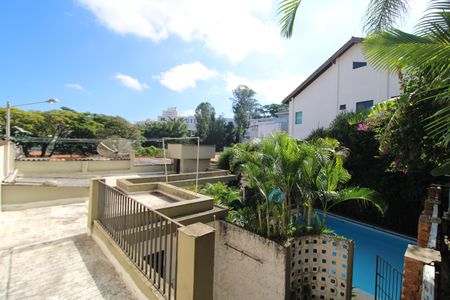 Casa à venda com 653m², 3 quartos e 7 vagasQuintal