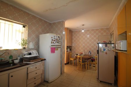 Casa à venda com 653m², 3 quartos e 7 vagasCozinha