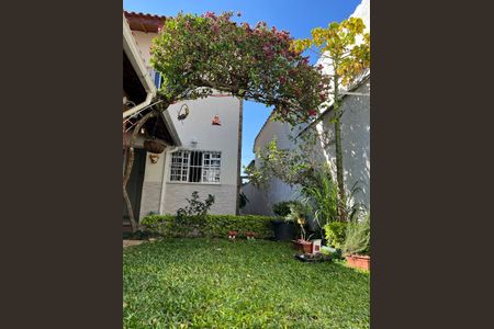 Casa à venda com 185m², 3 quartos e 2 vagas Casa à venda com 185m², 3 quartos e 2 vagasFoto 05