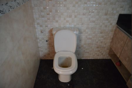 Casa à venda com 148m², 4 quartos e 2 vagasBanheiro Social