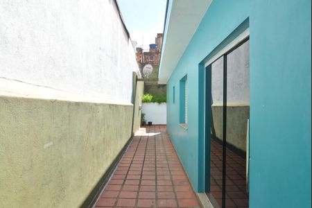 Casa à venda com 148m², 4 quartos e 2 vagasCorredor externo