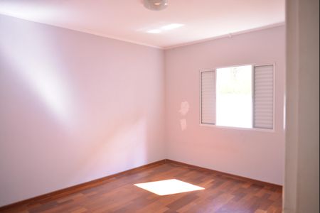 Casa à venda com 148m², 4 quartos e 2 vagasQuarto 1