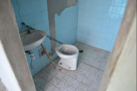 Casa à venda com 148m², 4 quartos e 2 vagasBanheiro de Serviço