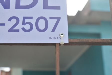 Casa à venda com 148m², 4 quartos e 2 vagasPlaca