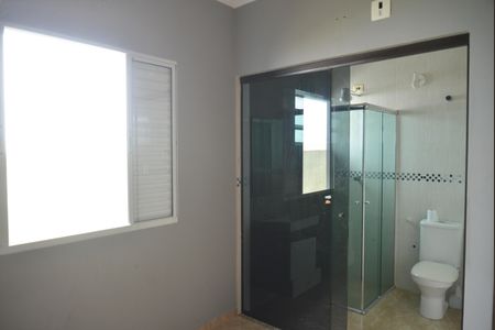 Casa à venda com 148m², 4 quartos e 2 vagasSuíte