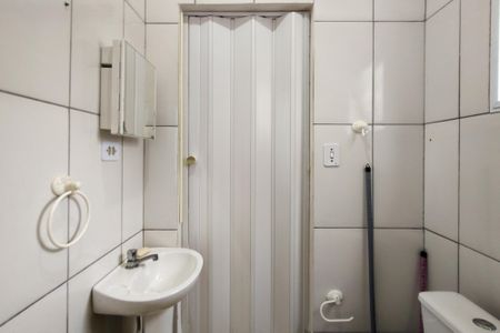 Apartamento para alugar com 55m², 2 quartos e sem vaga Apartamento para alugar com 55m², 2 quartos e sem vagaBanheiro