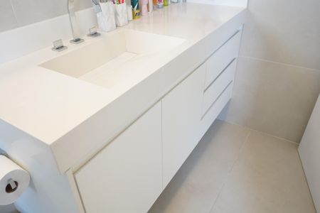 Apartamento à venda com 160m², 3 quartos e 3 vagasBanheiro da Suíte 1