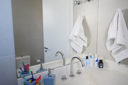 Apartamento à venda com 160m², 3 quartos e 3 vagasBanheiro da Suíte 3