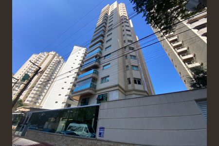 Apartamento à venda com 160m², 3 quartos e 3 vagasFachada e placa