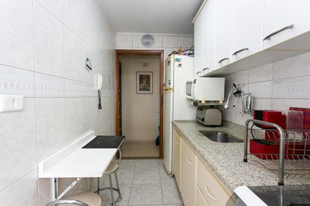 Apartamento à venda com 48m², 2 quartos e 1 vaga Apartamento à venda com 48m², 2 quartos e 1 vagaCozinha