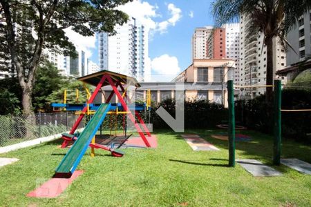 Apartamento à venda com 48m², 2 quartos e 1 vaga Apartamento à venda com 48m², 2 quartos e 1 vagaÁrea comum - Playground