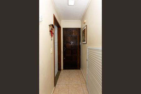 Apartamento à venda com 48m², 2 quartos e 1 vaga Apartamento à venda com 48m², 2 quartos e 1 vagaCorredor de Entrada