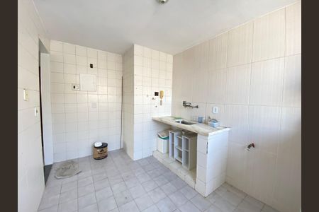 Apartamento à venda com 75m², 2 quartos e 1 vaga Apartamento à venda com 75m², 2 quartos e 1 vagaCozinha e Área de Serviço