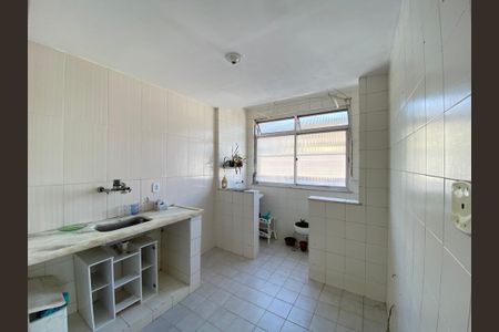 Apartamento à venda com 75m², 2 quartos e 1 vaga Apartamento à venda com 75m², 2 quartos e 1 vagaCozinha e Área de Serviço