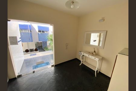 Apartamento à venda com 75m², 2 quartos e 1 vaga Apartamento à venda com 75m², 2 quartos e 1 vagaÁrea comum - Hall de entrada