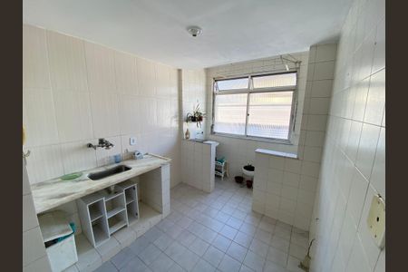 Apartamento à venda com 75m², 2 quartos e 1 vaga Apartamento à venda com 75m², 2 quartos e 1 vagaCozinha e Área de Serviço