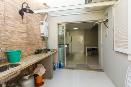 Casa de condomínio à venda com 117m², 3 quartos e 3 vagas Casa de condomínio à venda com 117m², 3 quartos e 3 vagasÁrea gourmet
