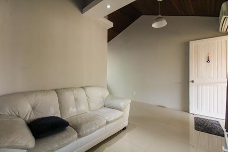 Casa de condomínio à venda com 117m², 3 quartos e 3 vagas Casa de condomínio à venda com 117m², 3 quartos e 3 vagasSala