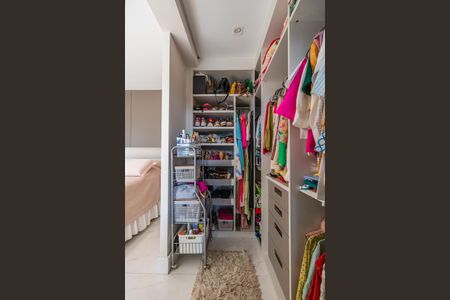 Apartamento à venda com 70m², 1 quarto e 2 vagas Apartamento à venda com 70m², 1 quarto e 2 vagasSuíte 2