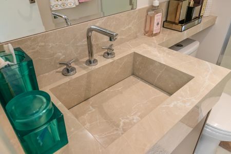 Apartamento à venda com 70m², 1 quarto e 2 vagas Apartamento à venda com 70m², 1 quarto e 2 vagasBanheiro da Suíte 2
