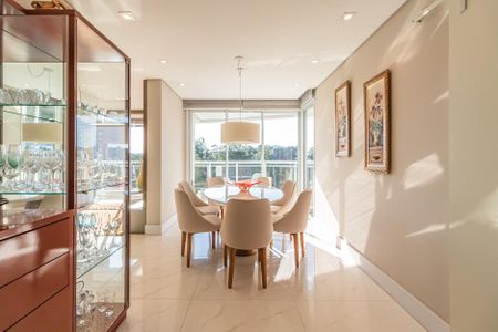 Apartamento à venda com 70m², 1 quarto e 2 vagas Apartamento à venda com 70m², 1 quarto e 2 vagasSala