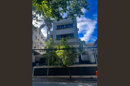 Studio à venda com 30m², 1 quarto e 1 vaga Studio à venda com 30m², 1 quarto e 1 vagaFachada