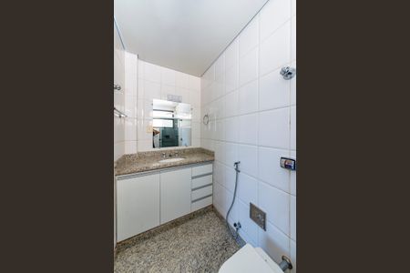 Apartamento à venda com 250m², 3 quartos e 2 vagasBanheiro da Suíte
