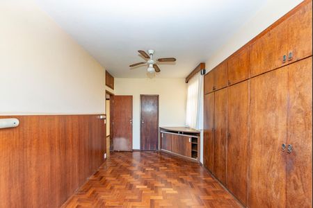 Apartamento à venda com 250m², 3 quartos e 2 vagasSuíte