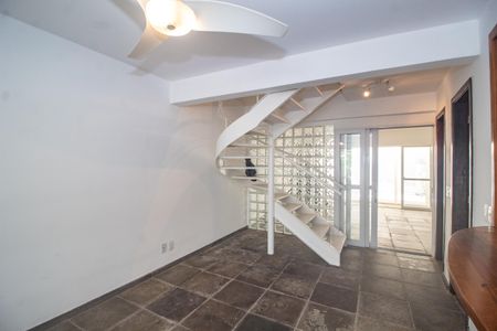 Casa à venda com 233m², 4 quartos e 2 vagas Casa à venda com 233m², 4 quartos e 2 vagasSala 2