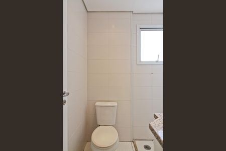 Apartamento para alugar com 144m², 3 quartos e 3 vagas Apartamento para alugar com 144m², 3 quartos e 3 vagasBanheiro da Suíte 2