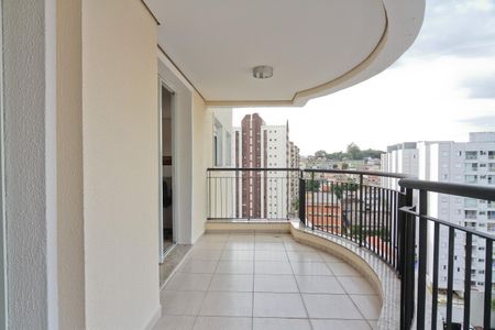 Apartamento para alugar com 144m², 3 quartos e 3 vagas Apartamento para alugar com 144m², 3 quartos e 3 vagasVaranda