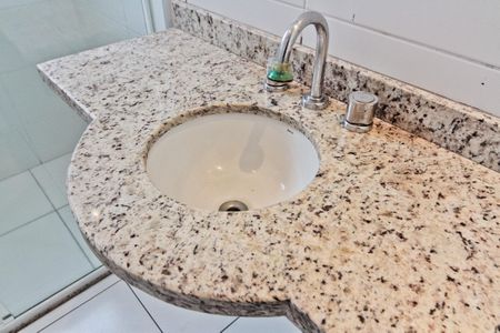 Apartamento para alugar com 144m², 3 quartos e 3 vagas Apartamento para alugar com 144m², 3 quartos e 3 vagasBanheiro da Suíte 1