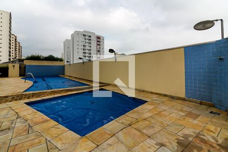Apartamento para alugar com 144m², 3 quartos e 3 vagas Apartamento para alugar com 144m², 3 quartos e 3 vagasÁrea comum - Piscina