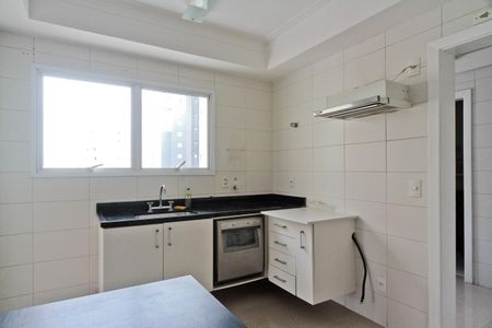 Apartamento para alugar com 144m², 3 quartos e 3 vagas Apartamento para alugar com 144m², 3 quartos e 3 vagasCozinha