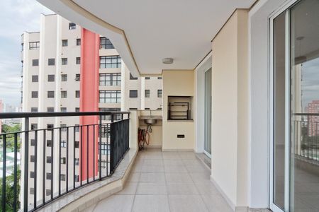 Apartamento para alugar com 144m², 3 quartos e 3 vagas Apartamento para alugar com 144m², 3 quartos e 3 vagasVaranda