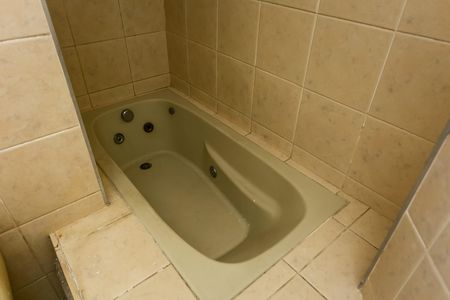 Apartamento à venda com 73m², 2 quartos e 1 vaga Apartamento à venda com 73m², 2 quartos e 1 vagaBanheiro