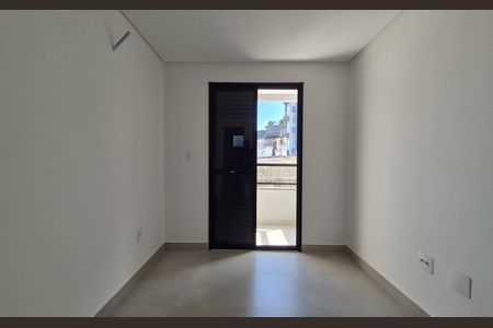 Apartamento à venda com 140m², 3 quartos e 2 vagas Apartamento à venda com 140m², 3 quartos e 2 vagasSuíte